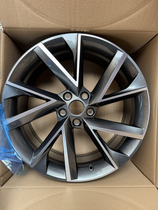 set trei jante 5x112 r19 skoda vega oem
