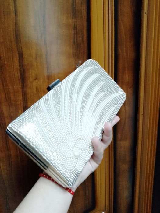 Женские клач золотисти