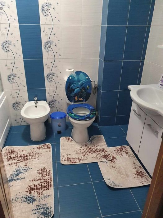 Inchiriez apartament 2 camere Fiald