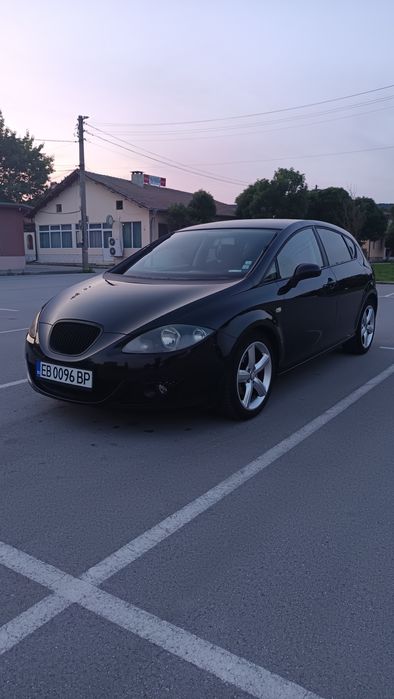 ПРОДАВА СЕ  Сеат ЛЕОН 1.6 бензин 105к.с.