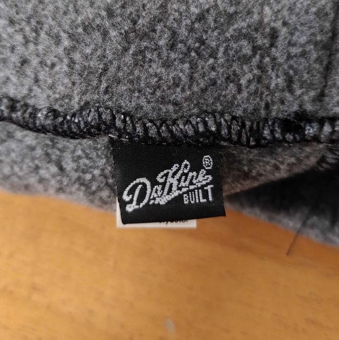 Dakine-Много Запазена