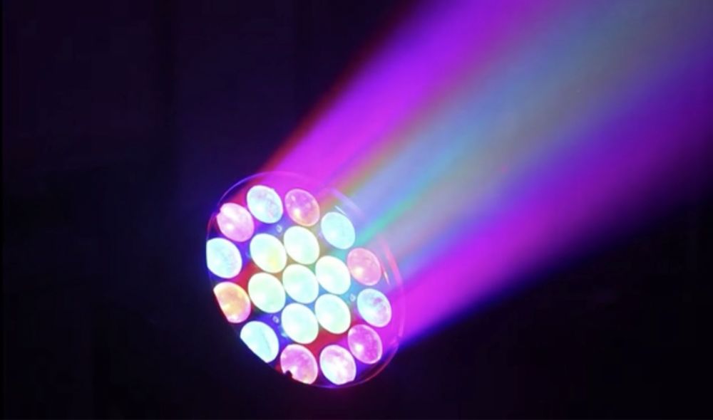 Moving Head Wash LED 19x15W RGBW/DMX/Movinghead Zoom Martin Aura Efect