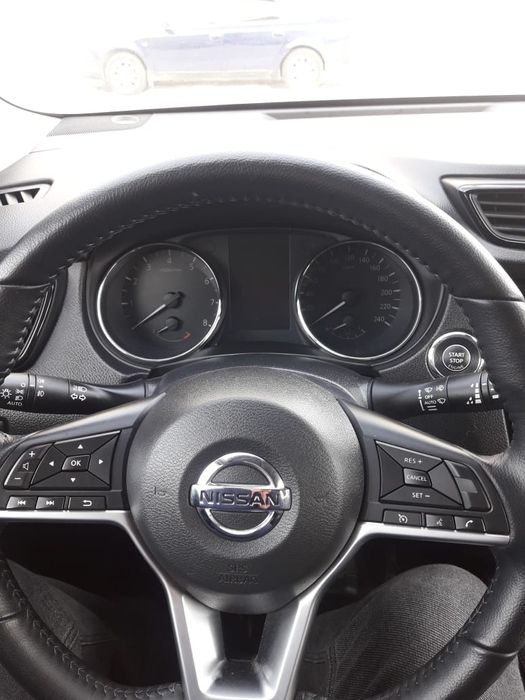 Продам автомобиль Nissan X-Trail 2021г