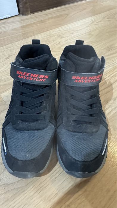 Продам детскую обувь