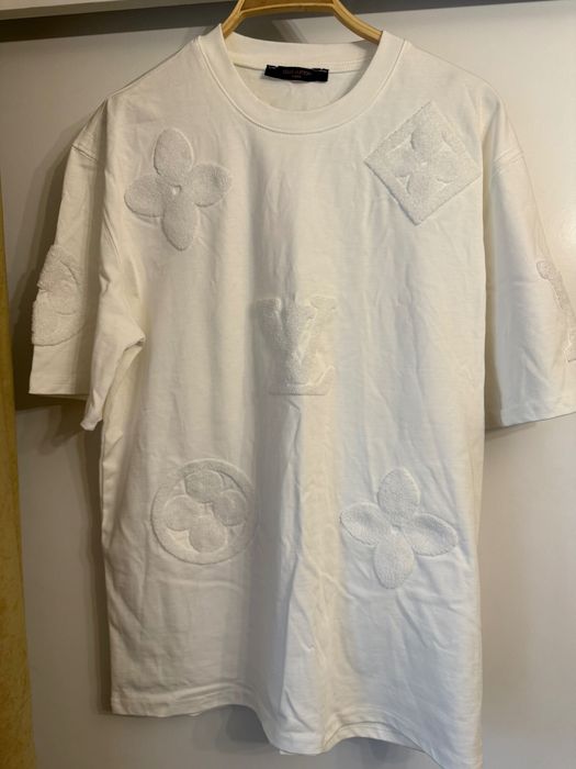 Тениски Burberry, Dolce Gabbana, Versace, Louis Vuitton