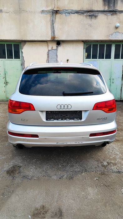 На части Audi Q7 3.0tdi