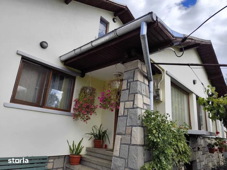 Casă, anexa, teren 1.500 mp - Lunca Mare, Șotrile, 75.000 € negociabil