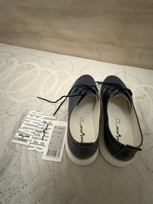 Дамски спортни обувки естествена кожа