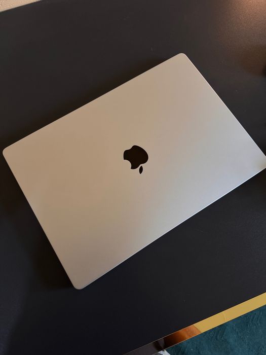 Macbook M3  Pro 16 dyumli ekran