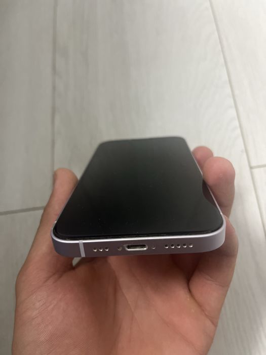 Vand/Schimb Iphone 14 impecabil ( cititi descrierea )