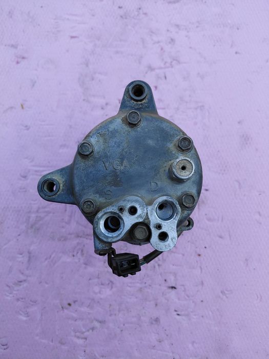 Compresor climă ac VW skoda polo lupo cod 6N0 820 803 B 300 lei