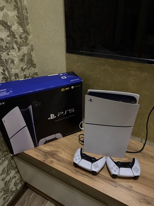 PlayStation 5 Slim 1 tb sotiladi 500$