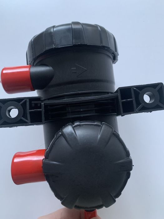 Vand oil catch can (sau oil catch tank)