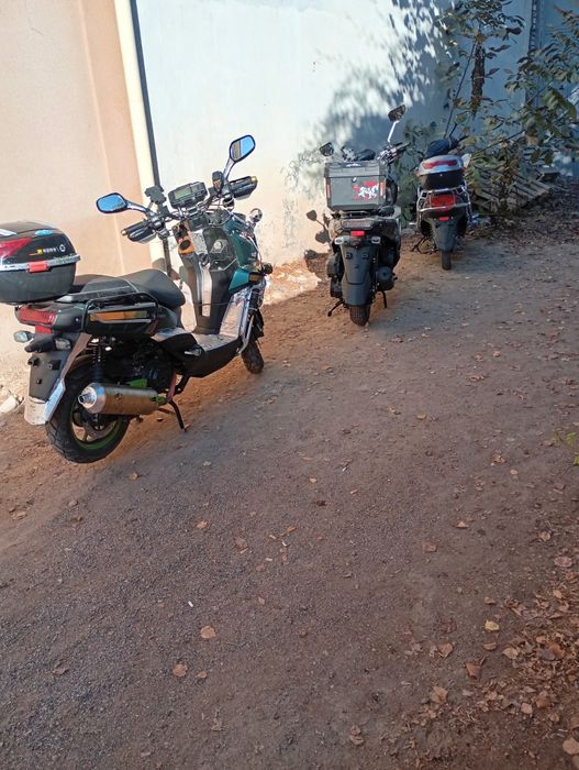 Продаю скутер танк