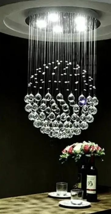 Современная люстра с кристаллами