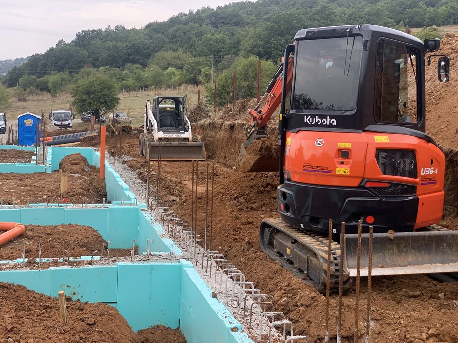 Услуги с Бобкат и Мини Багер Перник