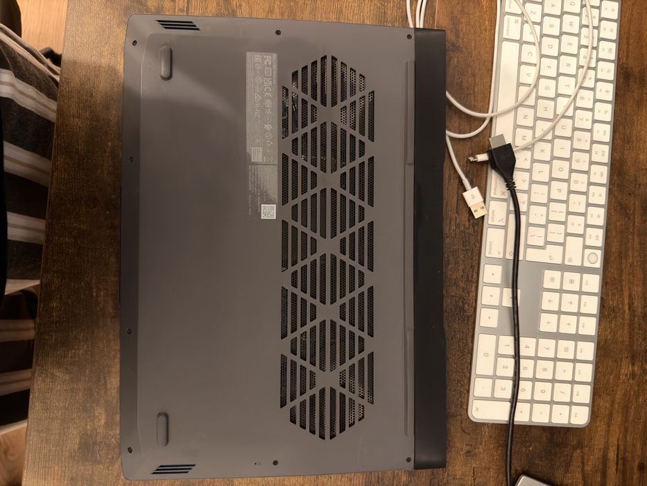 LOQ Lenovo 15IRH8 - laptop gaming, RTX 4050, I7 13th gen