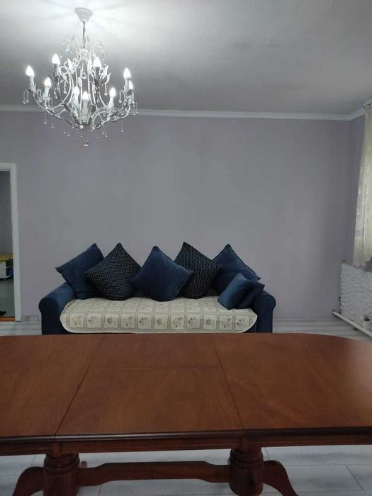 продам стол со стульями
новый