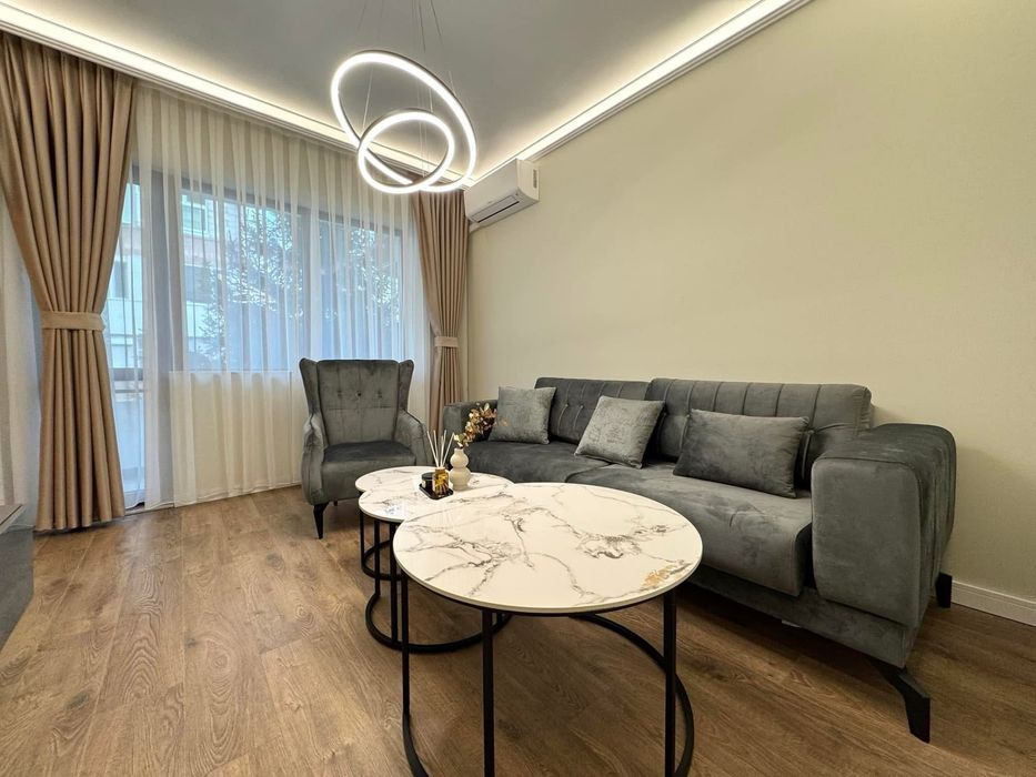 Продава се Четиристаен апартамент в Асеновград - 100 кв.м за 1380 €/кв.м - Снимка #1