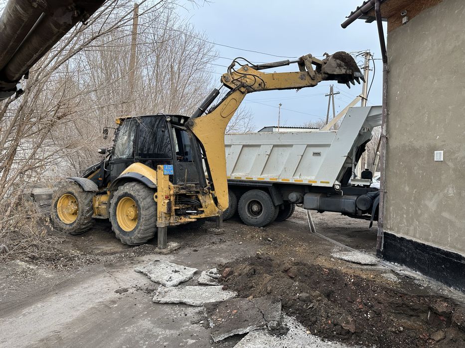 Экскаватор Услуги apенда кoлёcного экскаватoрa