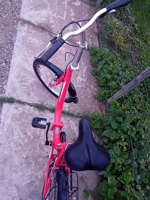 De vanzare este pliabila