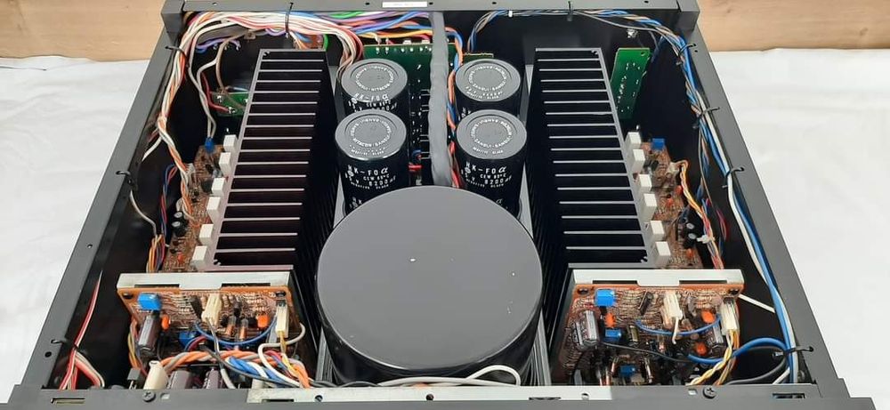 Vand Sansui B2102 si C2102