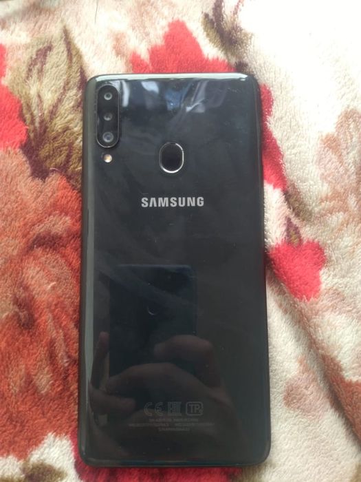 Продам самсунг А20s