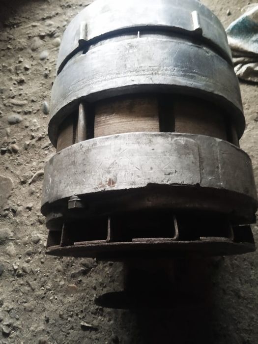 Продам генератор Белаз