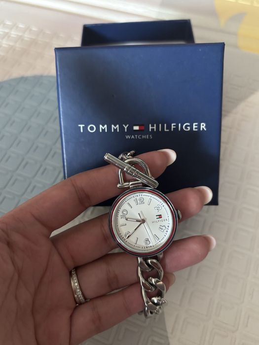 Дамски Часовник Tommy Hilfigher