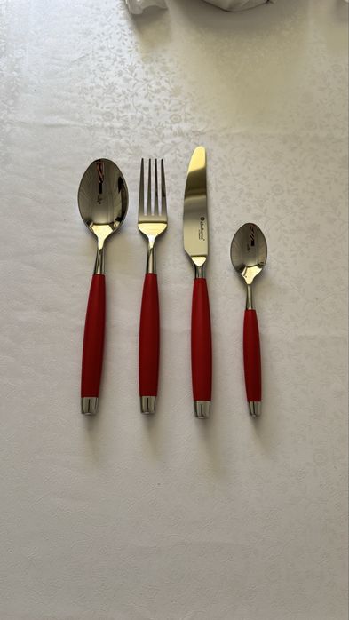 Столовые приборы Tupperware