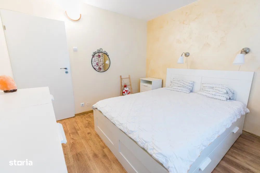 Apartament 3 camere, 53 mp, zona Craiovita Noua