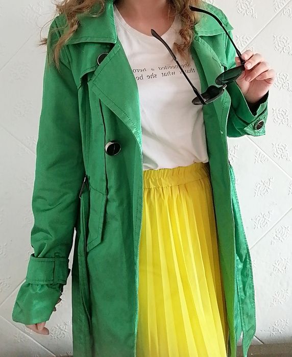 Продам женский тренч