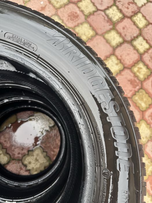 BRIDGESTONE BLIZZAK LM005 235/60 R18 107H XL iarna