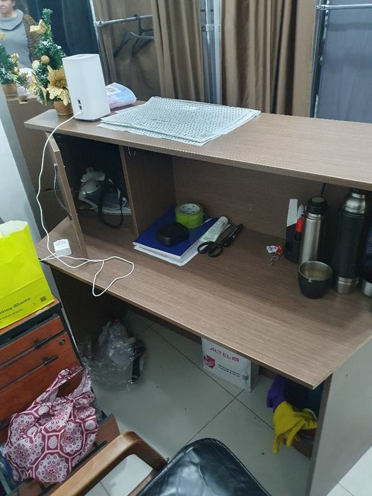 Стол-рецепш на продажу 8000тг