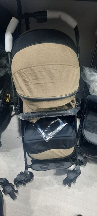 Продаётся новая детская коляска