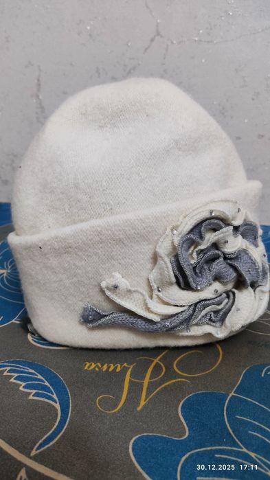Продам шапку из шерсти,