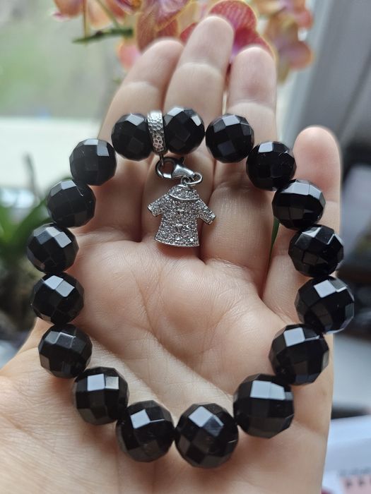 Гривна с мъниста от Черен оникс и елементи сребро/925