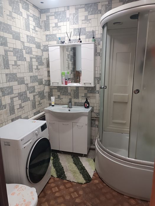 Продам дом в городе Акколь с центральным отоплением, 3 комнаты
