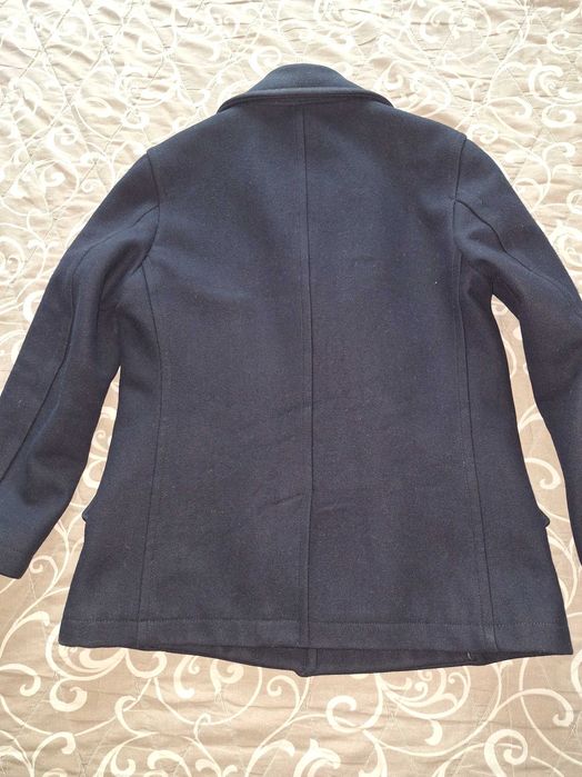 Продавам оригинално мъжко палто Tommy Hilfiger