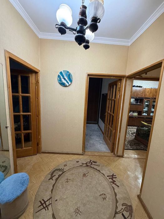 Продажа квартиры Феруза 3/2/5 70м2 2-6 балкон Панель 205 школа