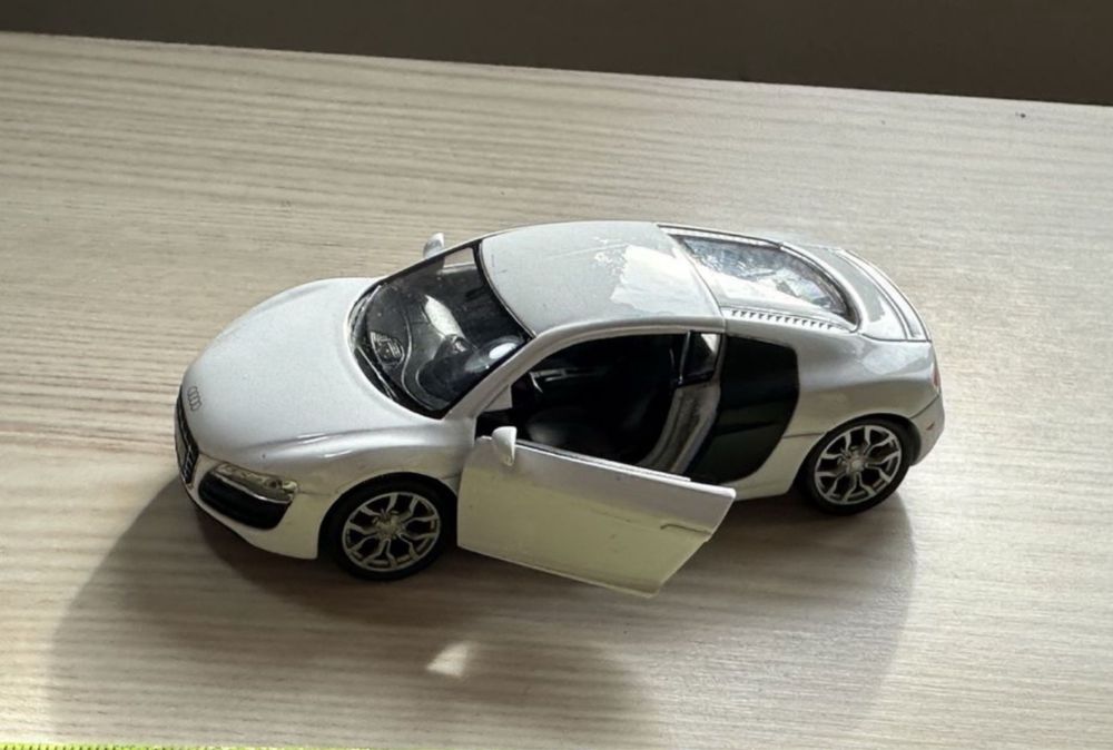 Macheta audi RS welly 1/43