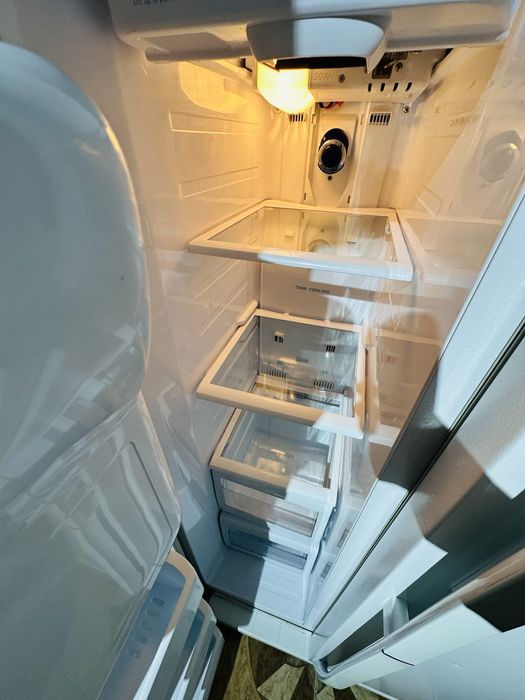 Холодилтник samsung side by side 90/173/67