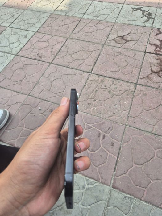 Iphone 15 сатлат 128гб