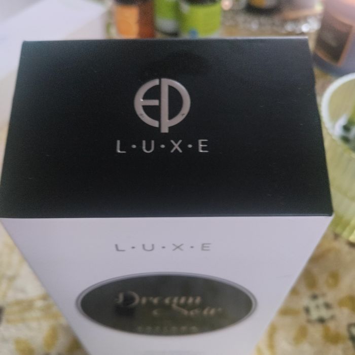 Dream Noir, арабски дюп на Диор