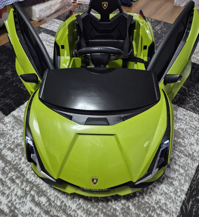 Mașinuța electrica copii