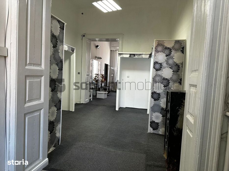 Apartament la casa cu 4 camere si acces auto, ultracentral