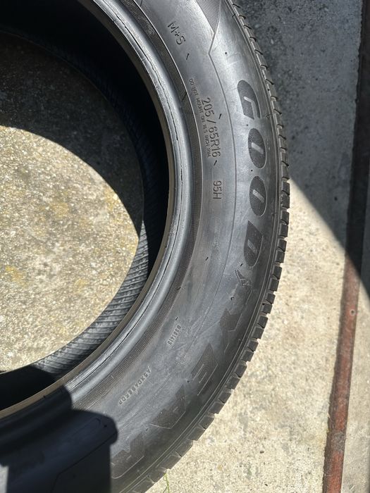 205/65 16 Goodyear  DOT 2023