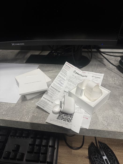 AirPods 4 кейс оригинальный
