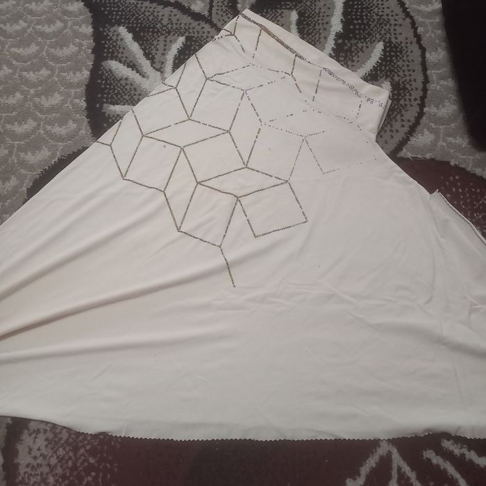 Ayollar ro‘mollari hadya qilinadi