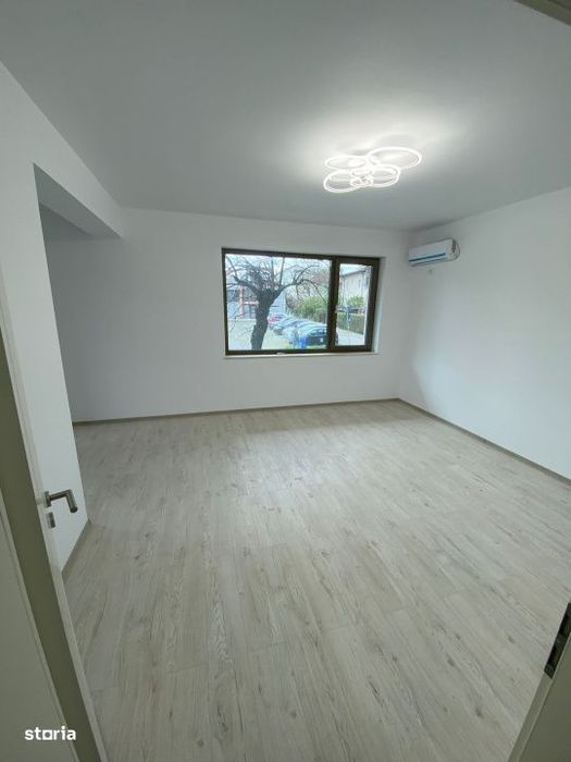 Spatiu parter, bloc nou